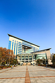 bach thu khung 5 ngay